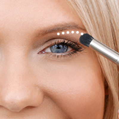 Beauty and the Boutique Dual-Ended Eye Definer Brush how to use - Use 4 - Step 1 